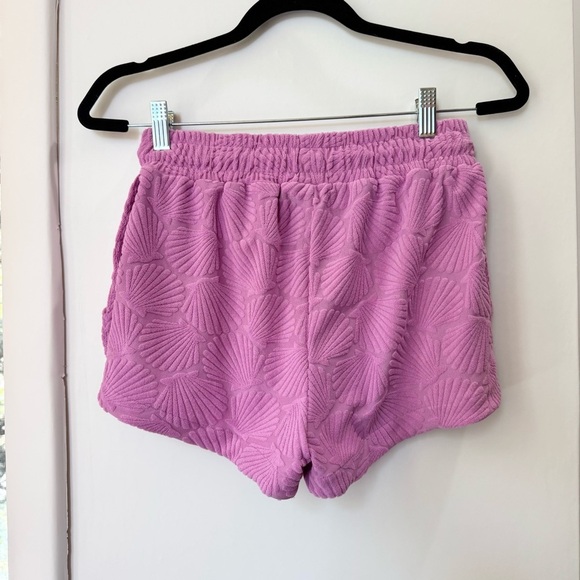 NWT Beach Riot Kiara Shorts Sea Shell Terry Pull On Drawstring Slit Pink - Picture 10 of 12